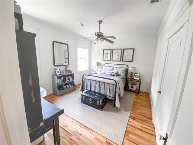 Building Photo - 581 Country Club Rd