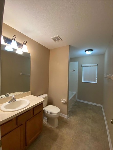 Building Photo - 6069 SW 131st Ln