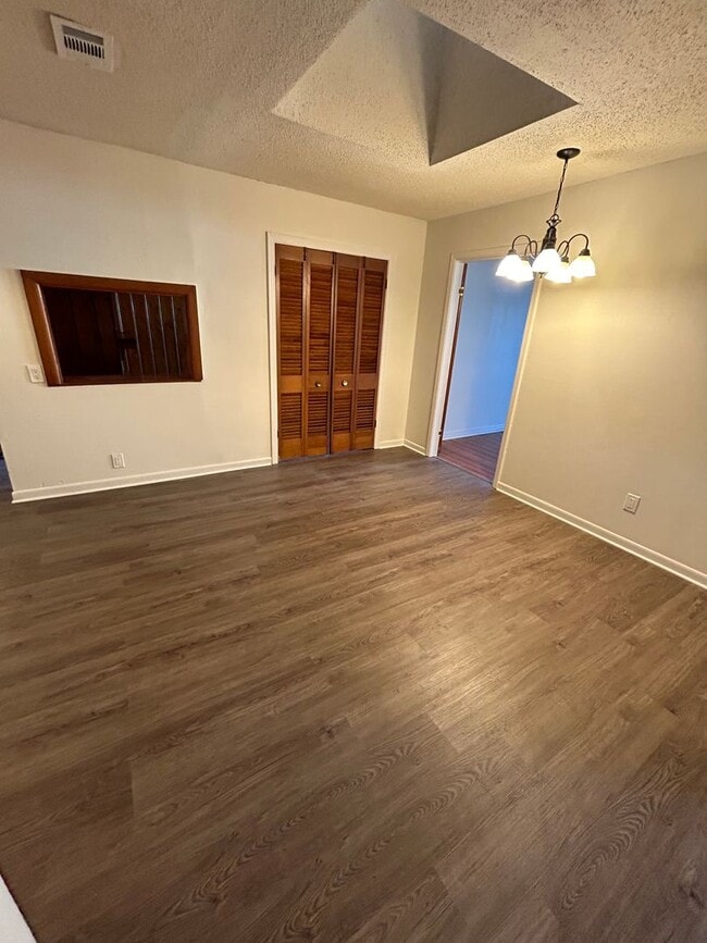 Building Photo - 1111 Lucille St