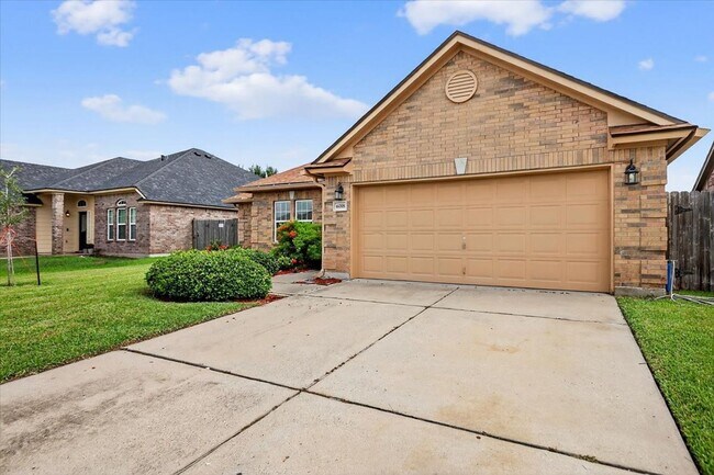 Building Photo - 6018 Tapestry Dr