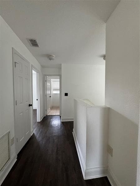 Building Photo - 1733 Pointe W Wy
