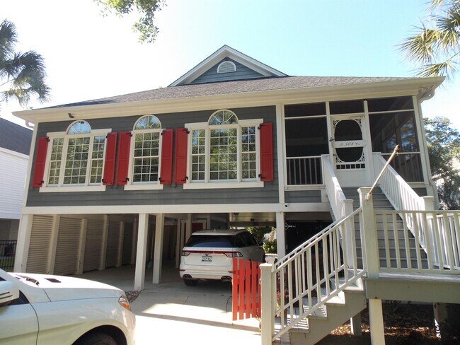 Primary Photo - 568 Hammock Ave