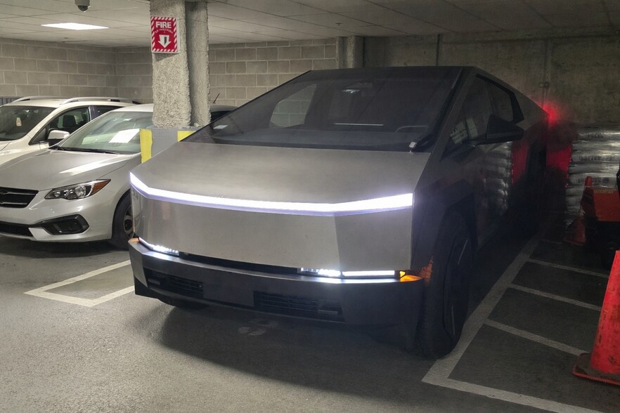 Building Photo - 1 Earhart St