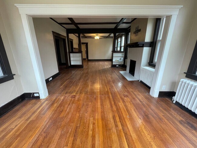 Building Photo - 6621 Church Ave