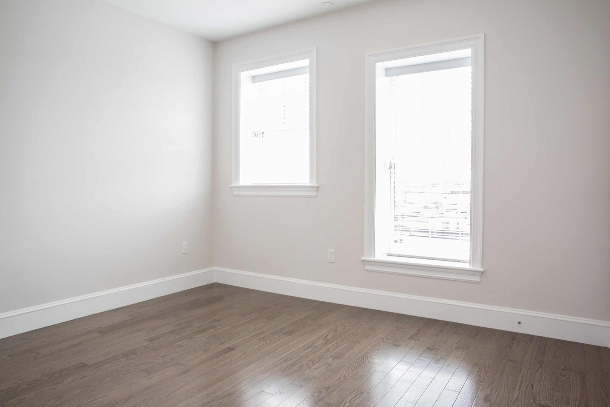 Building Photo - 12 Harvard Terrace