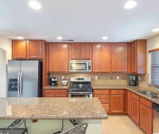 Building Photo - COMING SOON! Somersett Beauty Near Shopping, Restaurants, Walking Trails, Golf Course