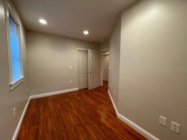 Building Photo - 2 Car Garage Included! Downstairs 2 Bed 2 Full Bath AND Washer and Dryer!