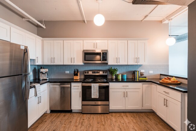 Building Photo - MidCity Apartments