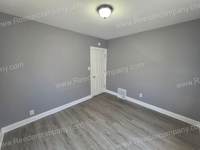 Building Photo - 6926 Arizona Ave