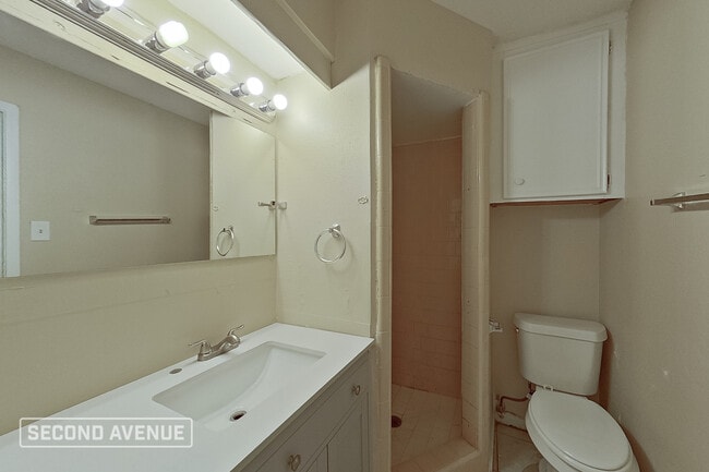 Building Photo - 6710 Maczali Dr