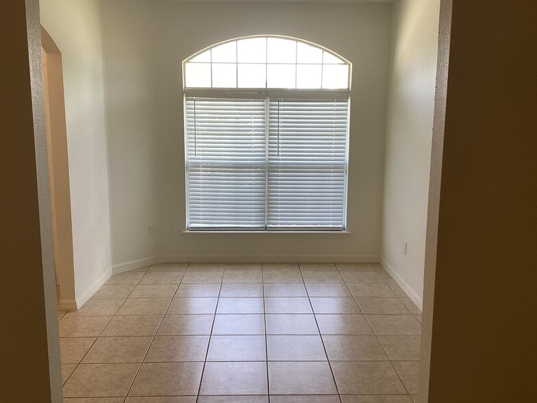 Building Photo - 1424 Mistflower Ln