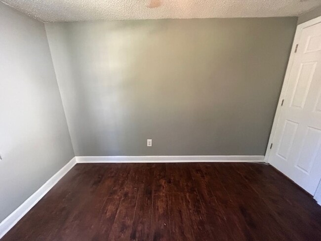 Building Photo - 3530 Beaumont Ave