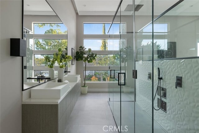 Building Photo - 22020 Alizondo Dr