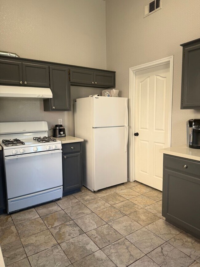 Building Photo - Coming Soon