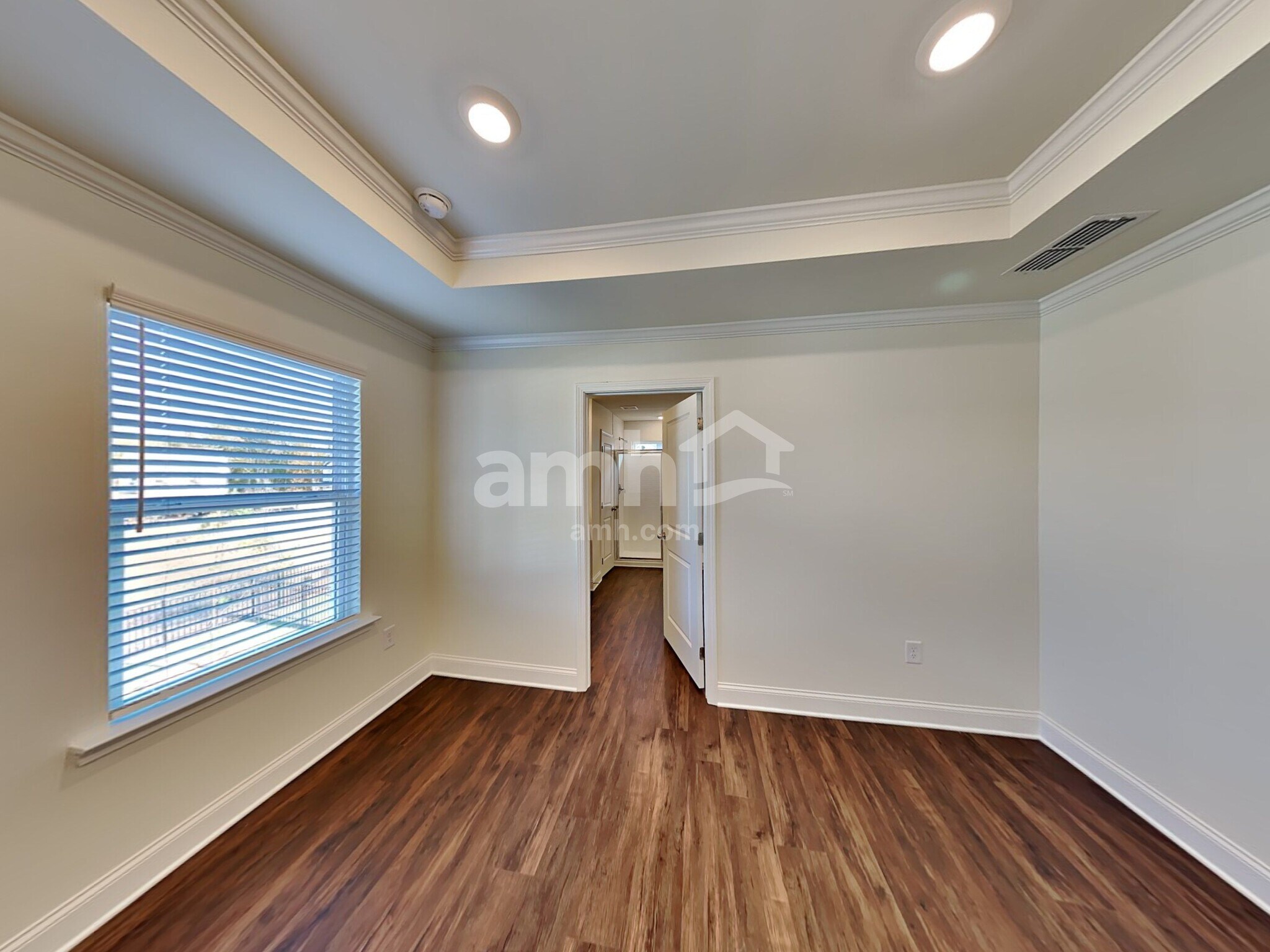 Building Photo - 909 Headland Wy