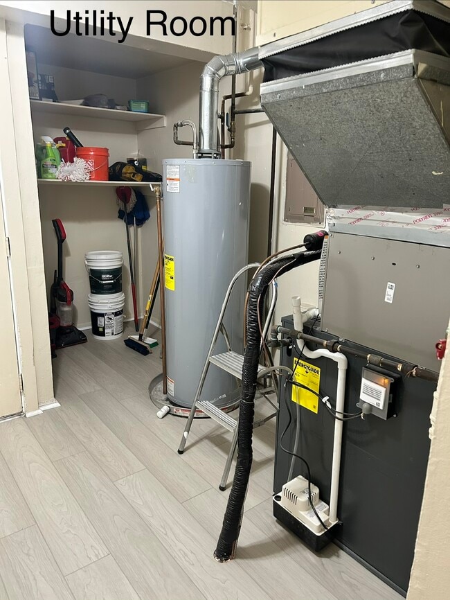 Building Photo - 31607 Antrim Ct