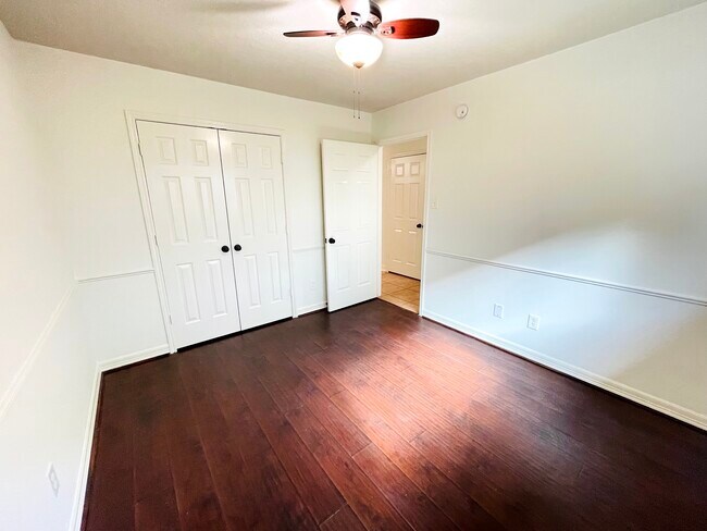 Second bedroom - 14511 Enola Dr