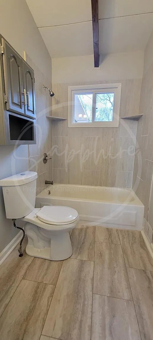 Building Photo - 2815 S Collin Ave