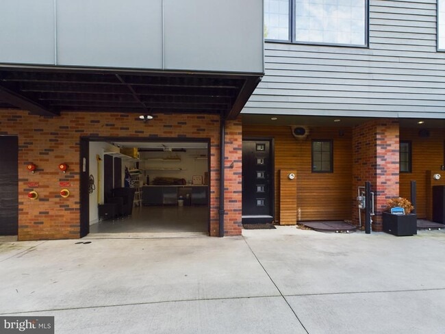 Building Photo - 1114 Shackamaxon St