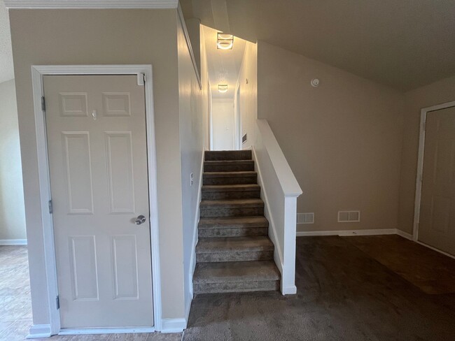 Building Photo - 4 Bedrooms, 2 Bathrooms - Home in Cedartown!