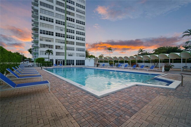 Building Photo - 2150 Sans Souci Blvd