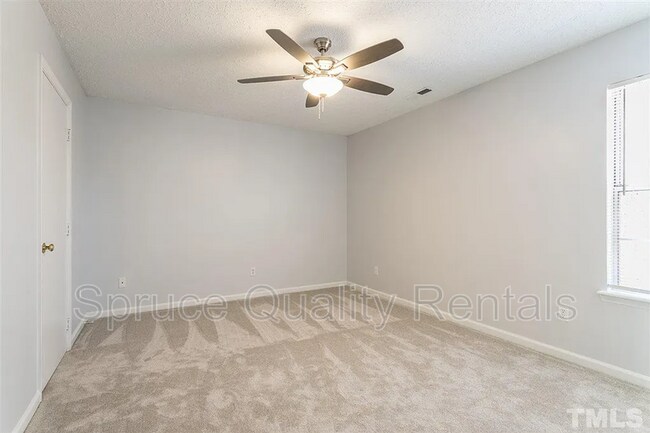 Building Photo - 54 S Engels Cir
