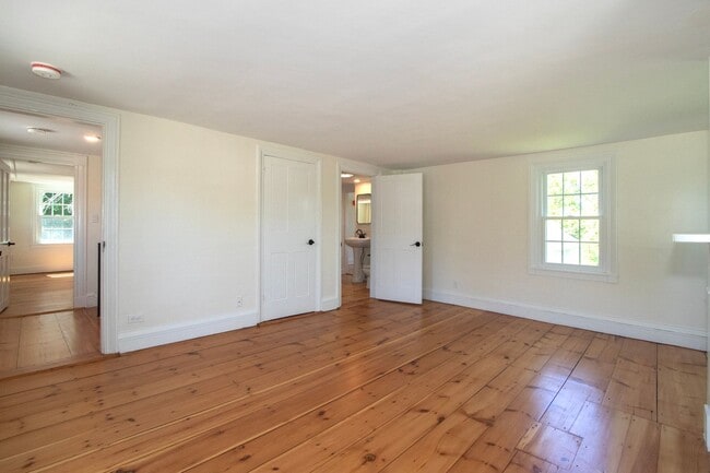 Building Photo - Amazing, Rarely Available Farmhouse with Carriage House and Garage