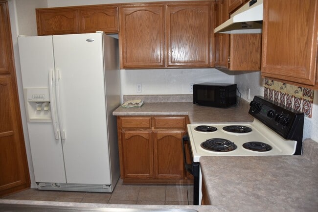 Building Photo - Great House Located in Winterhaven