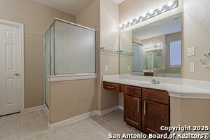 Building Photo - 1203 Ganton Ln