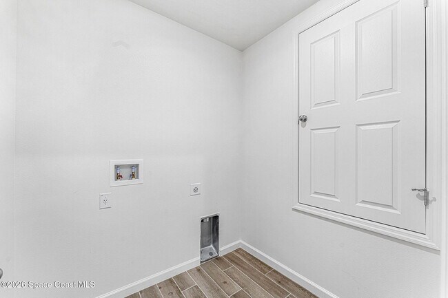 Building Photo - 4387 Broomsedge Cir