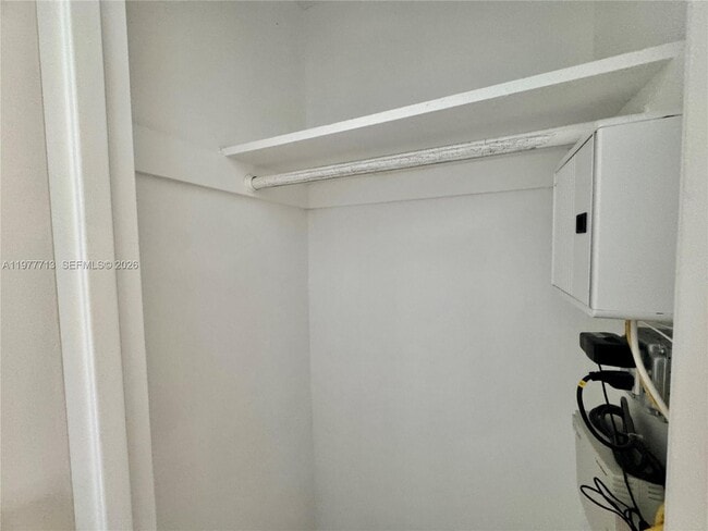 Building Photo - 3000 S Ocean Dr