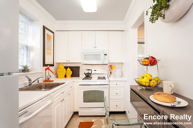 Building Photo - 128 Gerry Rd