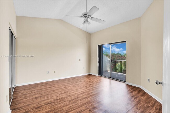 Building Photo - 1612 San Remo Cir