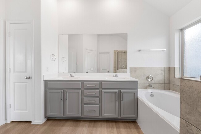 Building Photo - 26707 Andorra Colony Ct