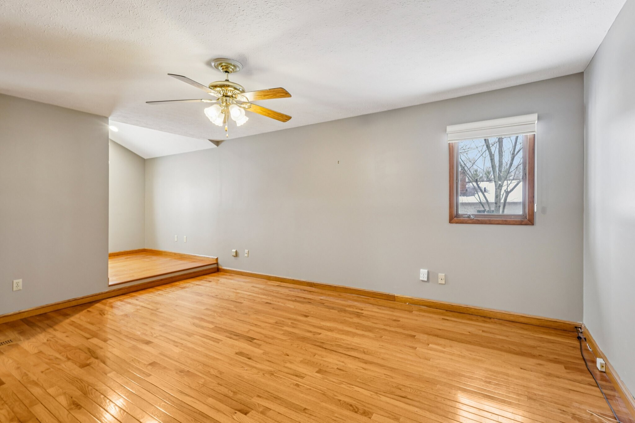 Building Photo - 6235 Sunnywood Dr