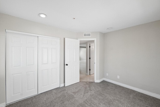 Building Photo - 7826 E Heatherbrae Ave