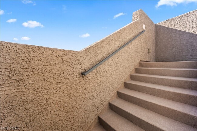 Building Photo - 12 Via Dolcetto