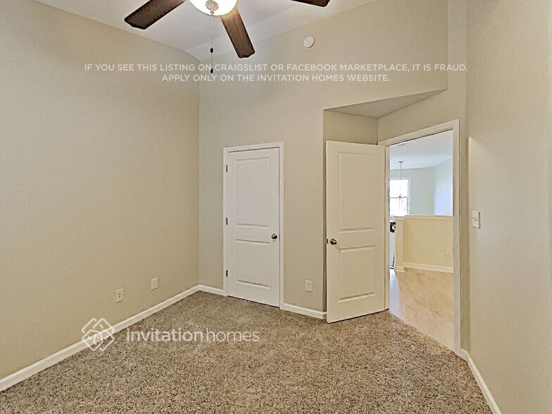 Building Photo - 289 Cliffhaven Cir