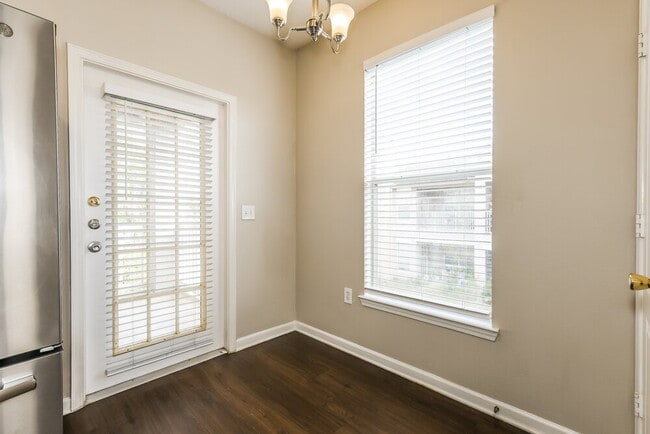 Building Photo - 17980 Villa Creek Dr