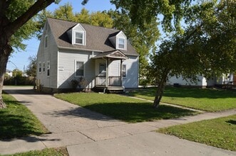 Building Photo - 204 Howard Ave