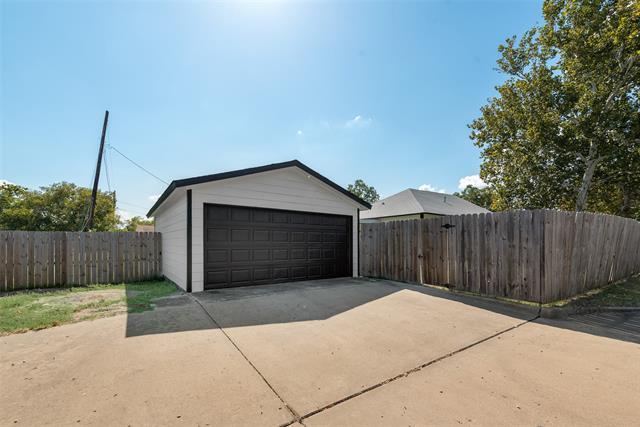 Building Photo - 4410 Commerce St