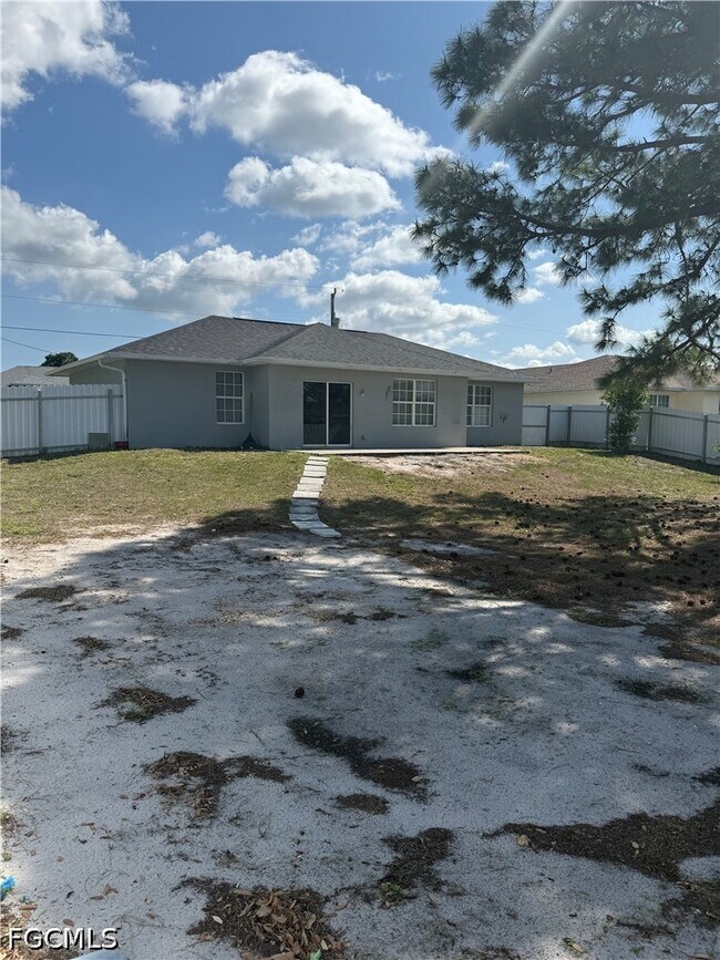 Building Photo - 2916 7th St SW