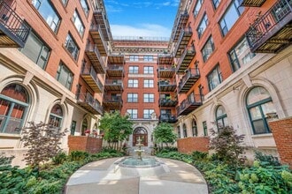 Building Photo - 1439 S Michigan Ave