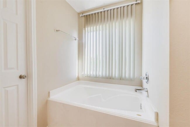 Building Photo - 7826 Northfork Hollow Ln