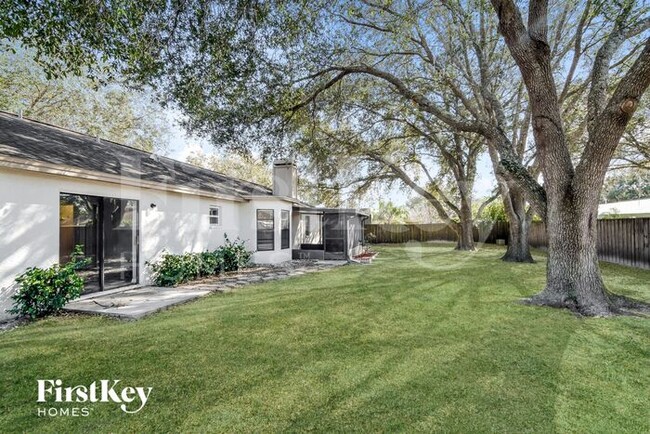 Building Photo - 4715 Canterbury Dr