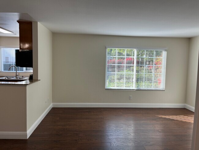 Building Photo - 3545 Grove St