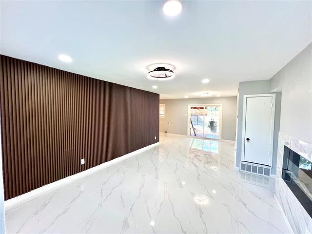 Building Photo - 4009 Finley Rd