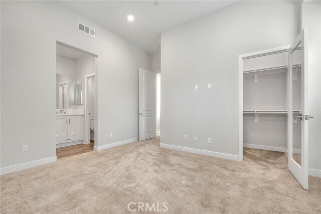 Building Photo - 6 Crown Point Dr