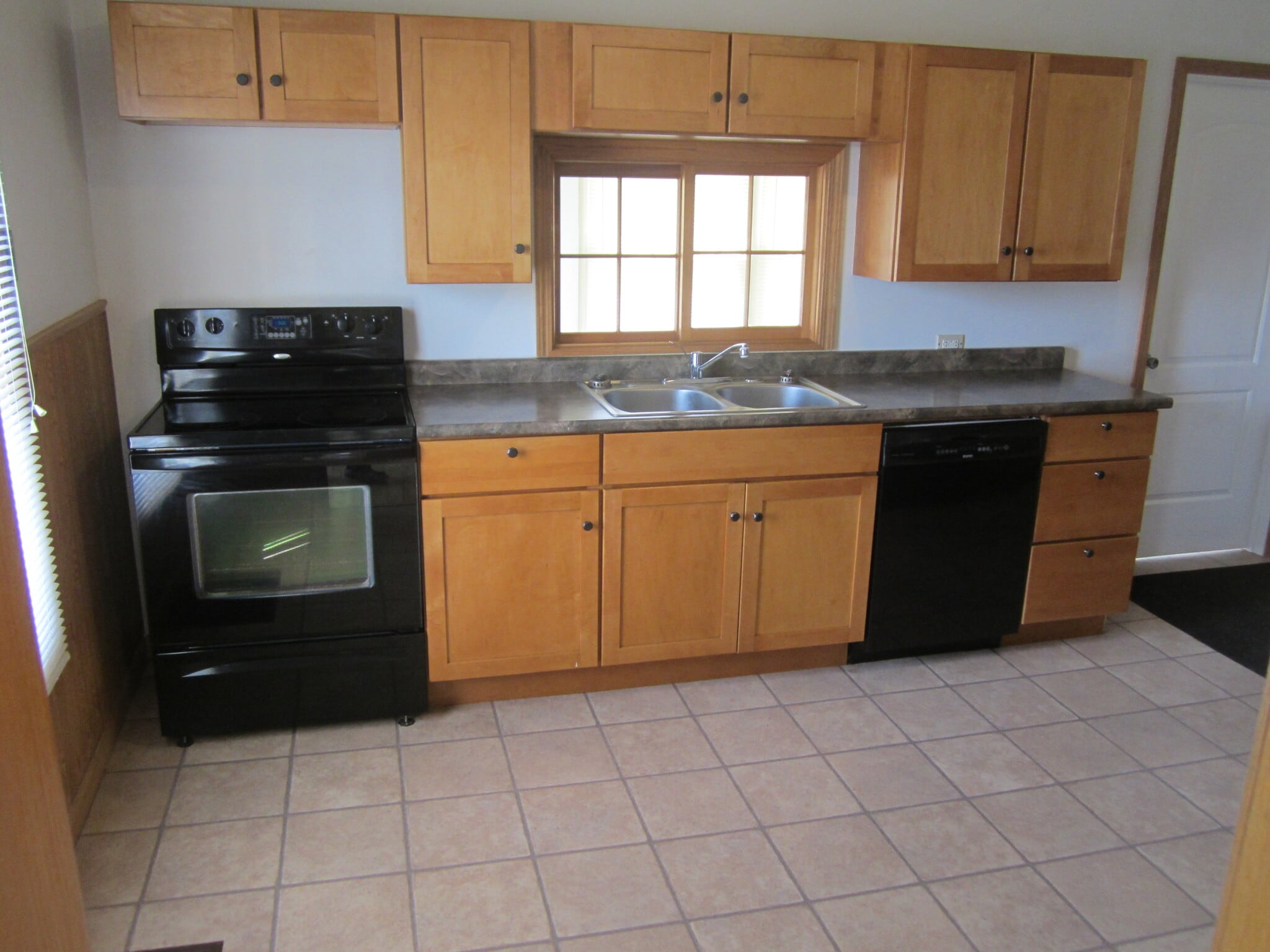 Building Photo - 2330 Starr Ave