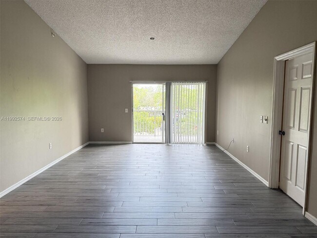 Building Photo - 5015 Wiles Rd